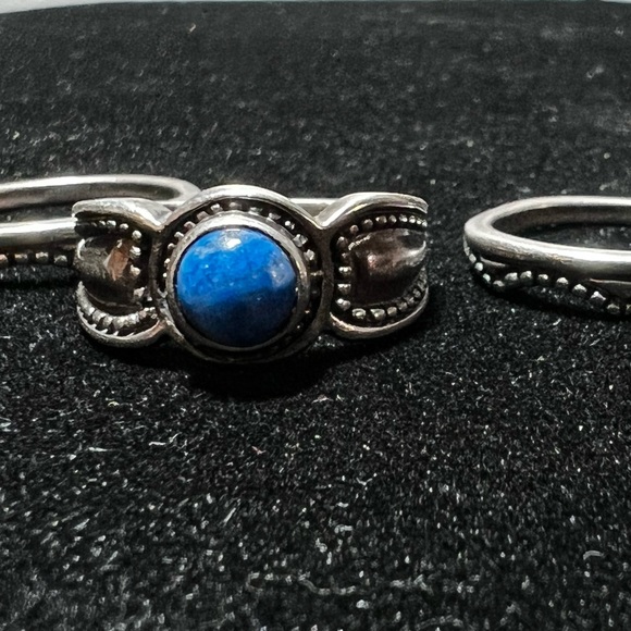 Beautiful Sterling silver three set ring with lapiz lazuli - Picture 9 of 13